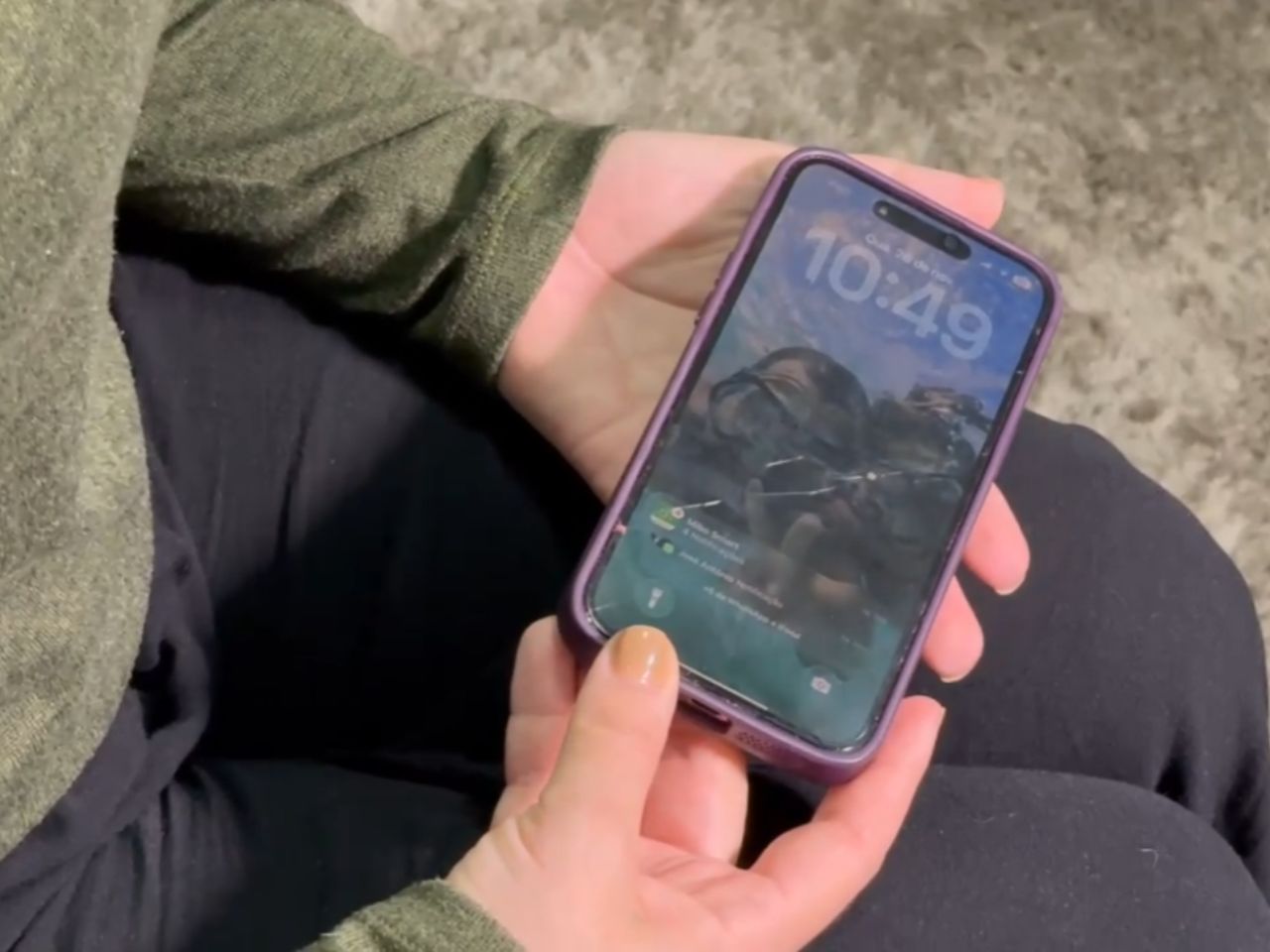 Vídeo: veterinária reage a assalto e acaba baleada por bandido