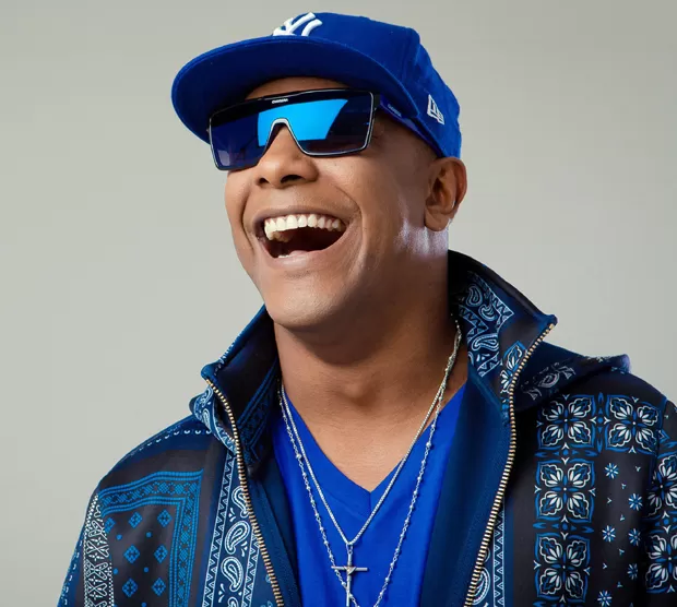 Vocalista do Psirico é internado e passa por cirurgia no coração