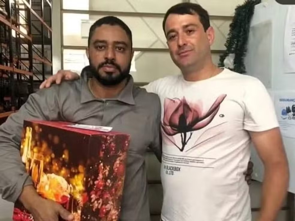 Funcionário que matou patrão durante confraternização da empresa alega legítima defesa
