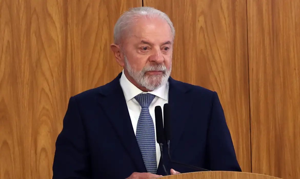 Gabinete de Lula tenta frear PL que pode reduzir pena de Bolsonaro e outros