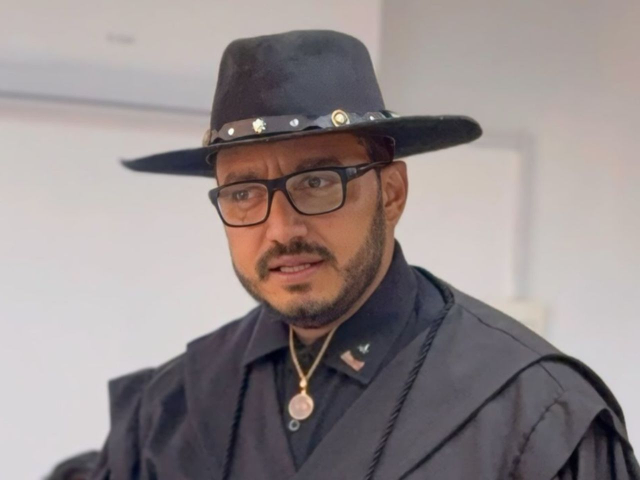 Poeta, advogado e influenciador Dudu Morais é encontrado morto em propriedade rural