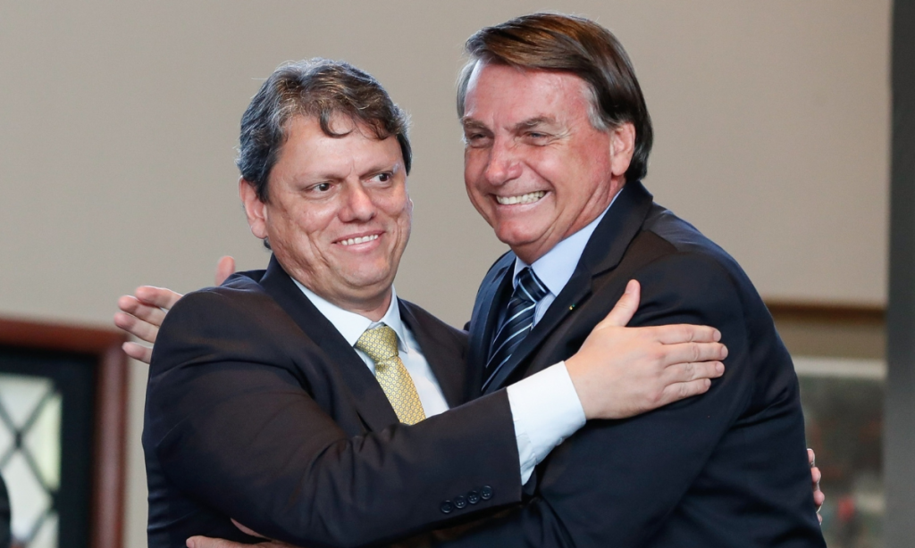 A agenda vazia de Tarcísio no dia da visita a Bolsonaro revela atrito na relação