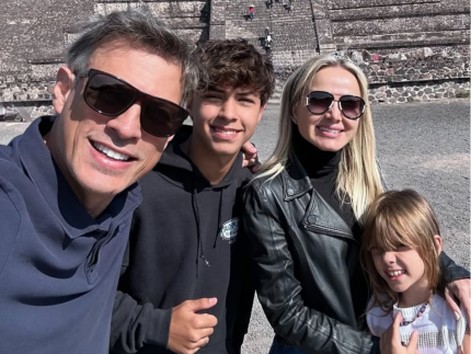 Eliana exibe momentos de suas férias em família no México