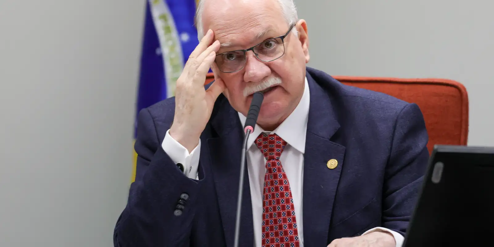 Fachin afirma que a democracia enfrenta períodos complicados