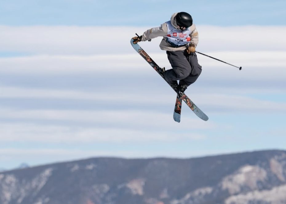 Esquiador finlandês desacordado após grave queda nas Olimpíadas de Inverno
