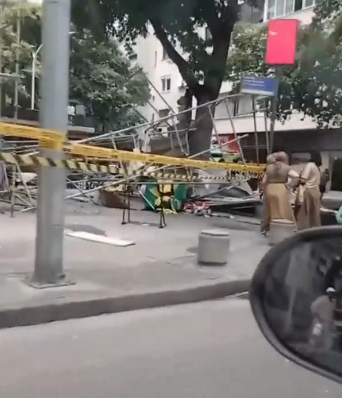Andaime desaba em Copacabana, causando uma morte e dois feridos