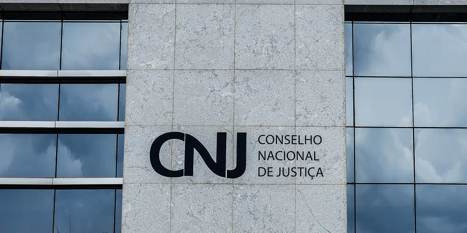 CNJ afasta desembargador envolvido em absolvição de réu por estupro de vulnerável