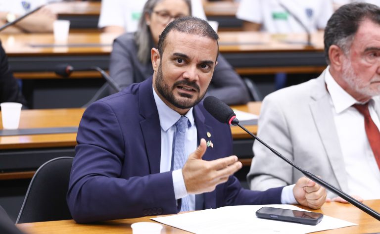 Comissão da Câmara aprova novas regras de segurança para crédito consignado