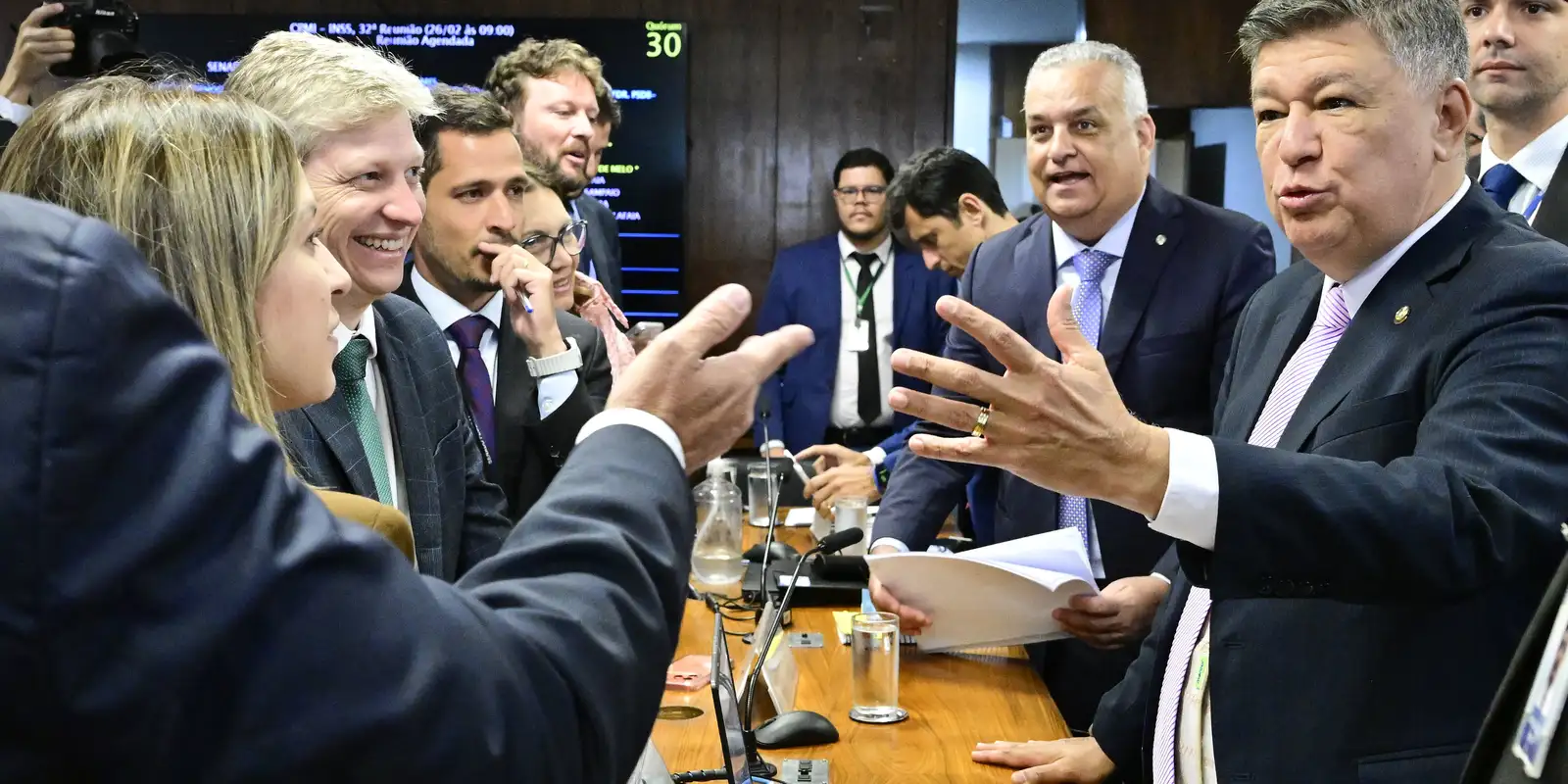 CPMI do INSS autoriza quebra de sigilo de Fábio Luís Lula da Silva e convoca André Moura