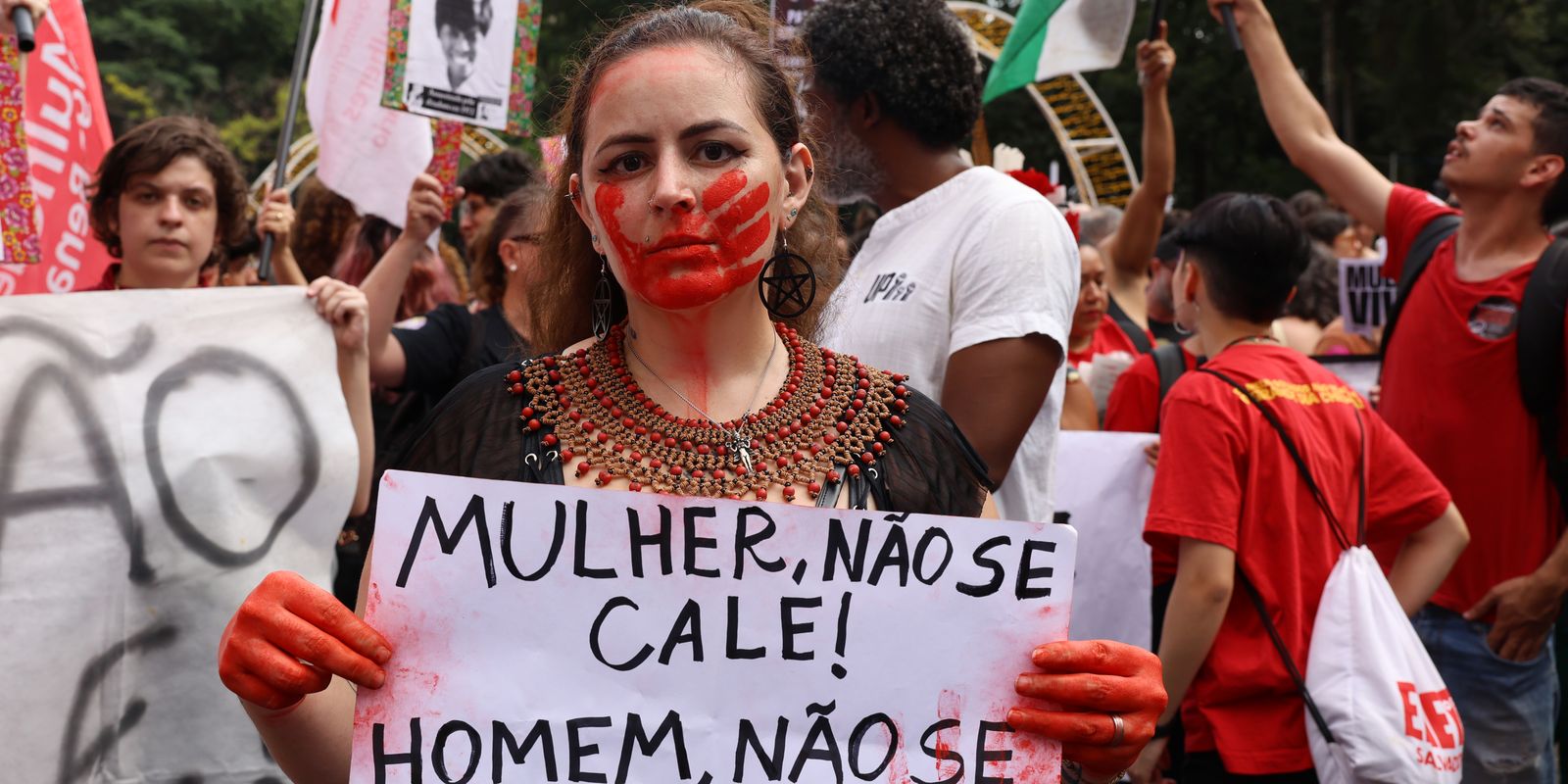 OAB-RJ oferece suporte a vítimas de violência durante o carnaval