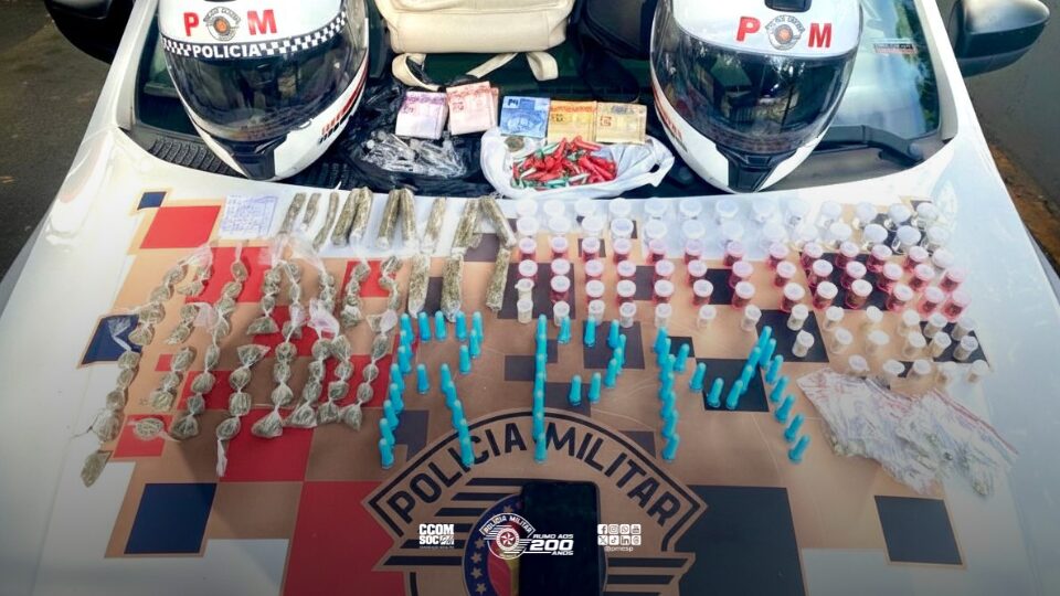 Polícia Militar apreende drogas e detém dois adolescentes em São José dos Campos