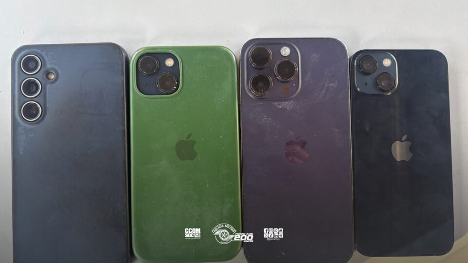 Polícia Militar detém suspeito com quatro celulares furtados em bloco de carnaval no Ibirapuera