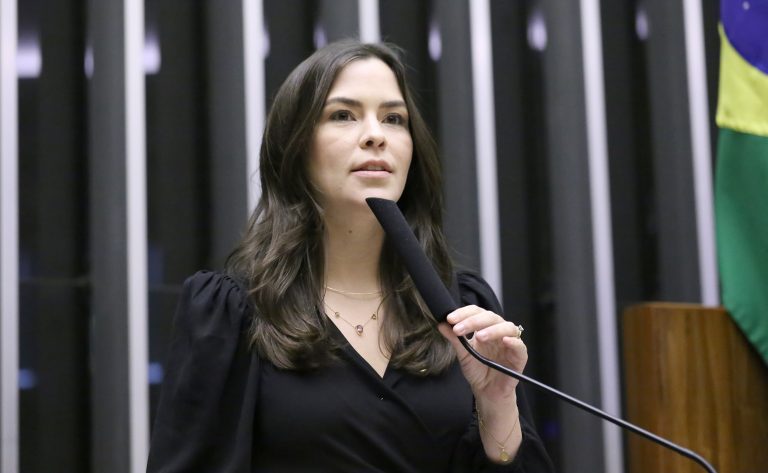 Projeto de lei propõe programa Mais Dentistas para o Brasil