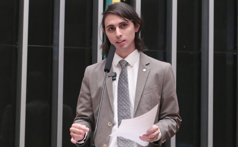 Projeto de lei propõe criminalizar o furto de uso de bens alheios