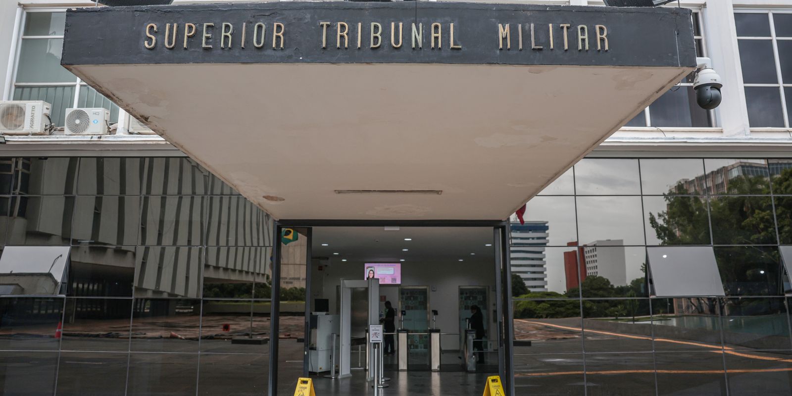 O que acontece agora com o pedido de perda de patente de Bolsonaro