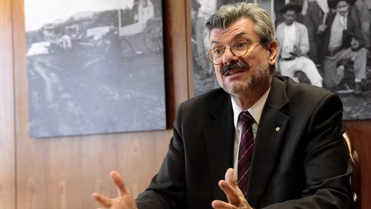 STJ afasta ministro Marco Buzzi por suspeita de importunação sexual