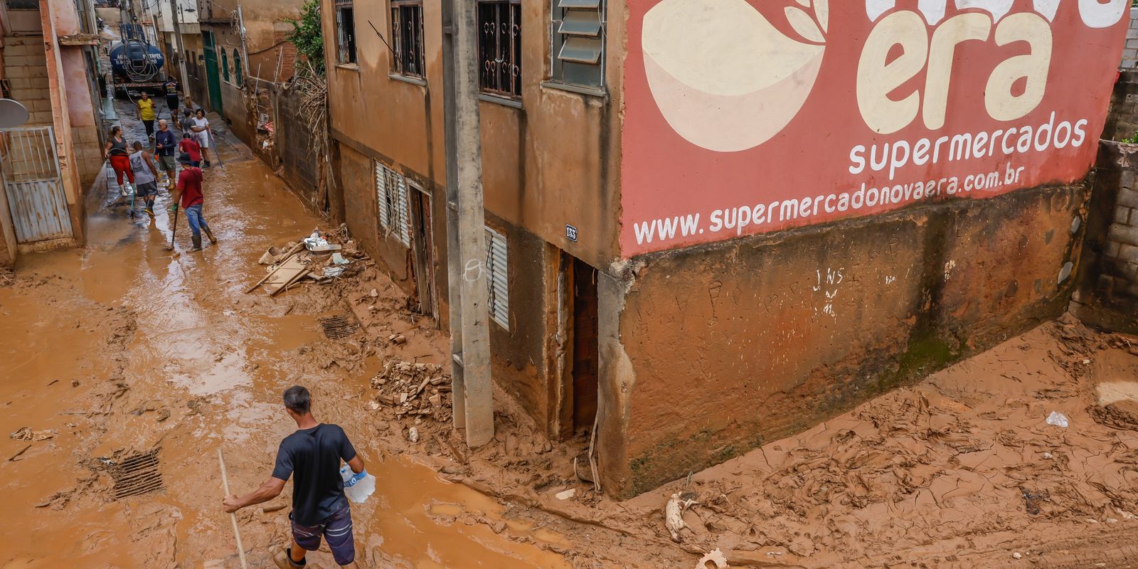 Ubá registra primeira morte por leptospirose após inundações