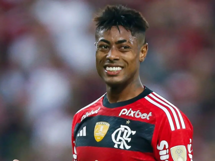 Bruno Henrique nega ter recusado proposta de renovação com o Flamengo