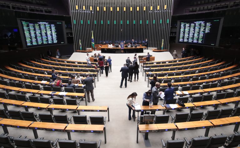 Câmara dos Deputados retoma atividades deliberativas nesta quarta