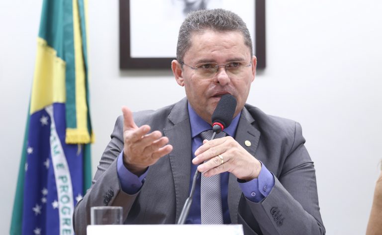Comissão aprova ressarcimento a estados por custos com presos da Justiça Federal