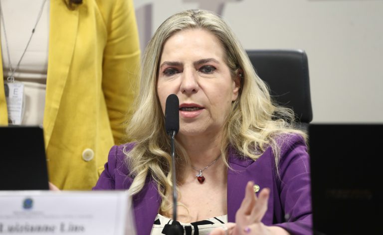 Comissão discute violência contra mulheres negras e indígenas