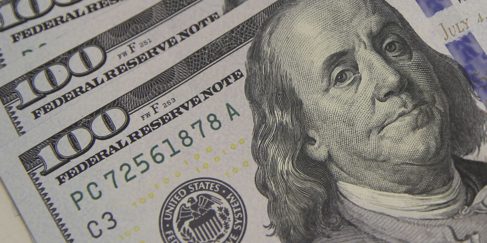 Dólar encerra o dia a R$ 5,28 em meio a temores no Oriente Médio