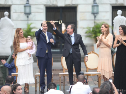 Eduardo Paes renuncia à prefeitura do Rio; Cavaliere assume