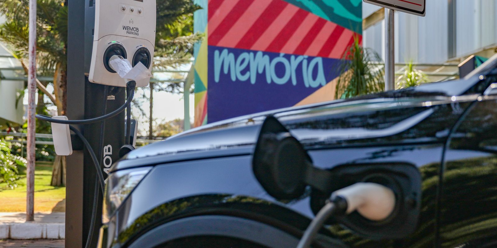 Vendas de veículos registram alta em fevereiro, informa Fenabrave