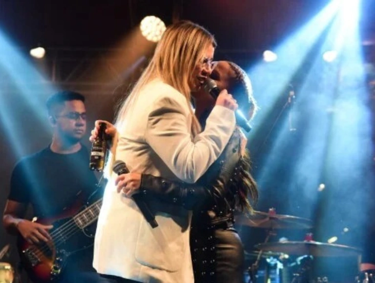 Ex-colaborador de Marília Mendonça detalha a reação de Maiara após a notícia da morte da cantora