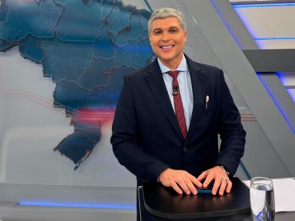 Joel Datena comenta trajetória profissional e influência da família: “Na TV não existe pai”