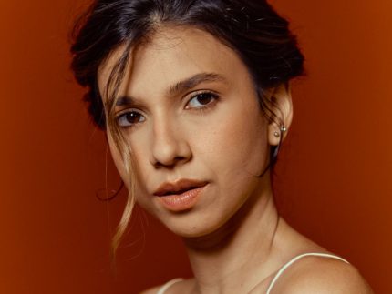 Júlia Portes descreve série 