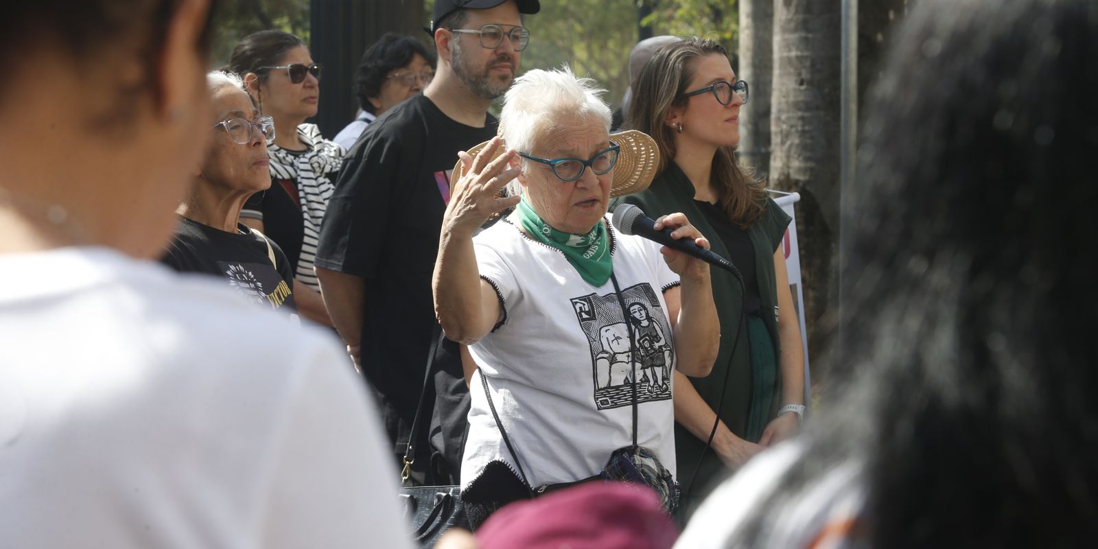 Direito de ir e vir das mulheres está ameaçado, afirma Amelinha Teles