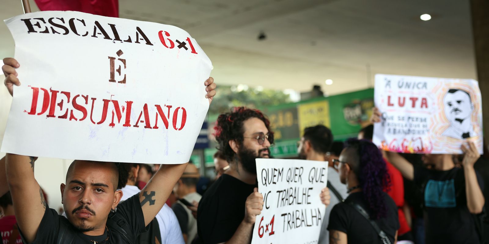 Maioria jovem defende o fim da escala 6x1 sem corte salarial
