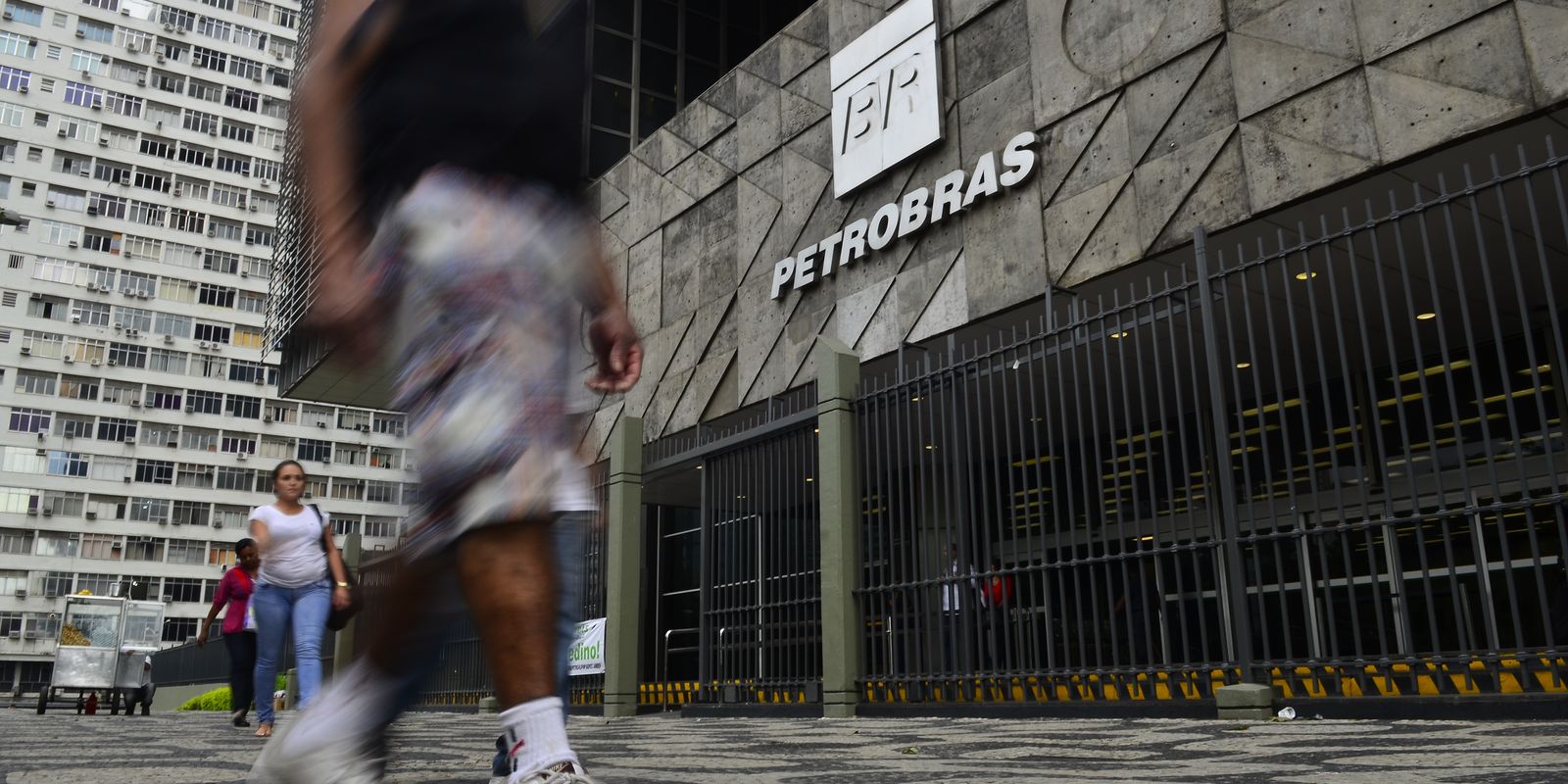 Petrobras garante entrega total de combustíveis produzidos