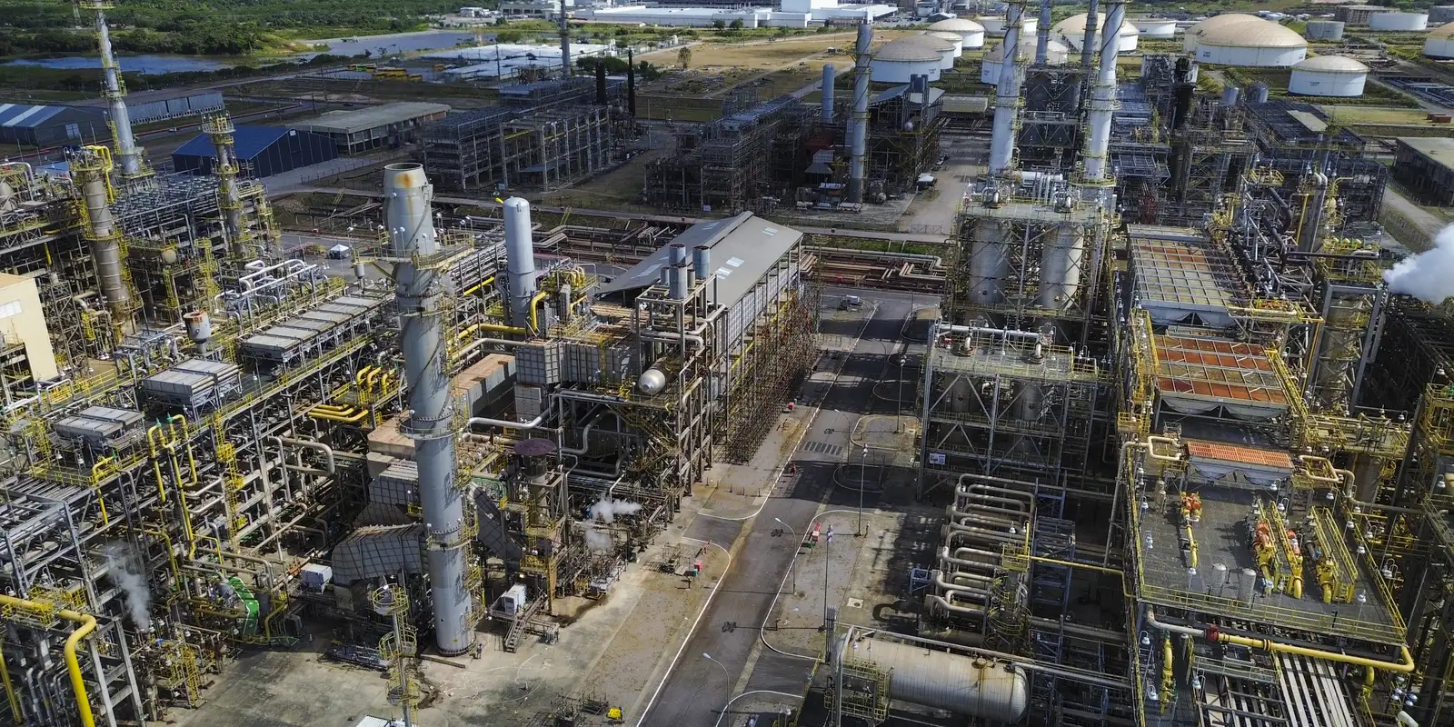 Petrobras eleva preço do diesel em R$ 0,38 por litro