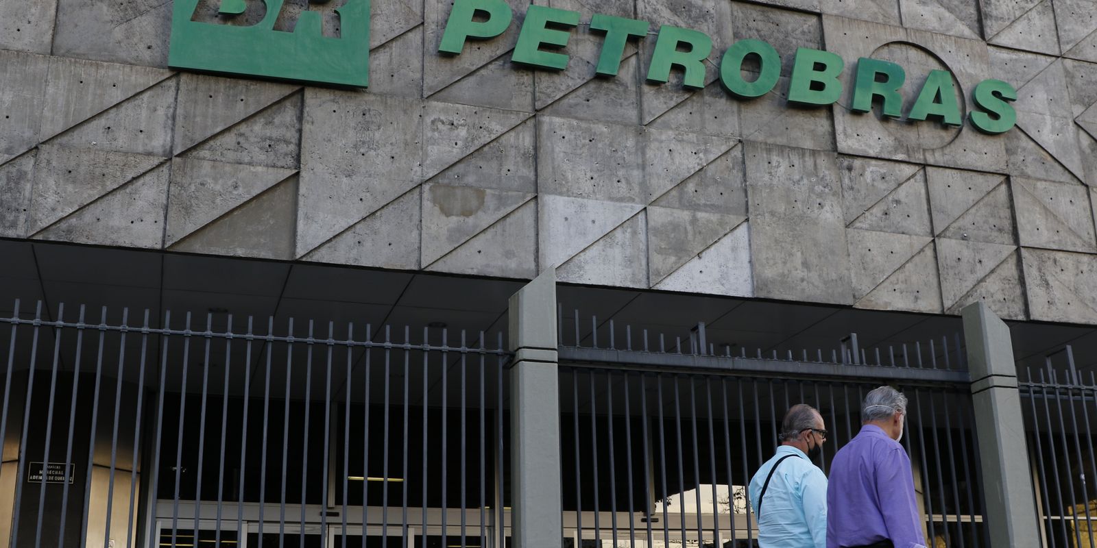 Petrobras reporta lucro líquido de R$ 110,6 bilhões em 2025