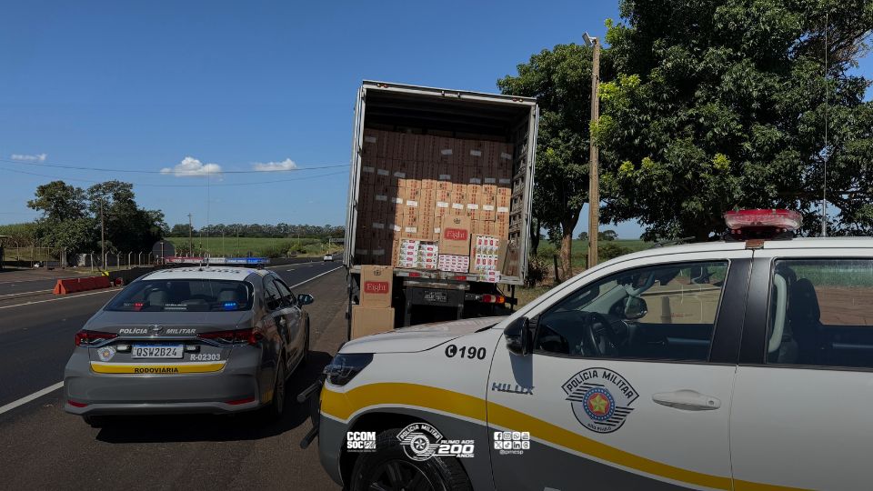Polícia Rodoviária apreende cigarros contrabandeados avaliados em R$ 1,7 milhão em Ourinhos/SP
