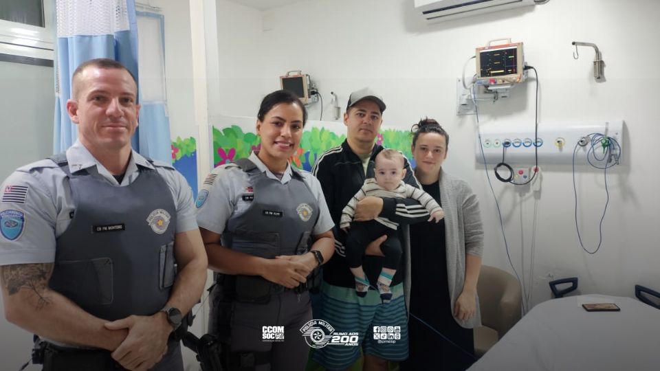 Polícia rodoviária escolta veículo com bebê com dificuldade para respirar na Anhanguera