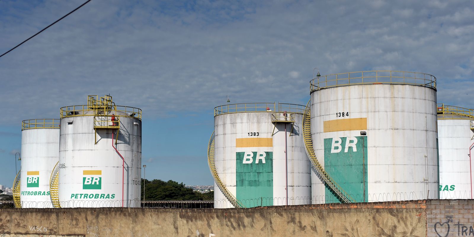 Consumidor sofre com preços elevados após privatização da BR Distribuidora