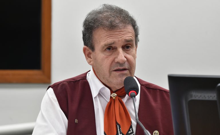 Projeto busca agilizar pensão por morte para filhos de vítimas de feminicídio