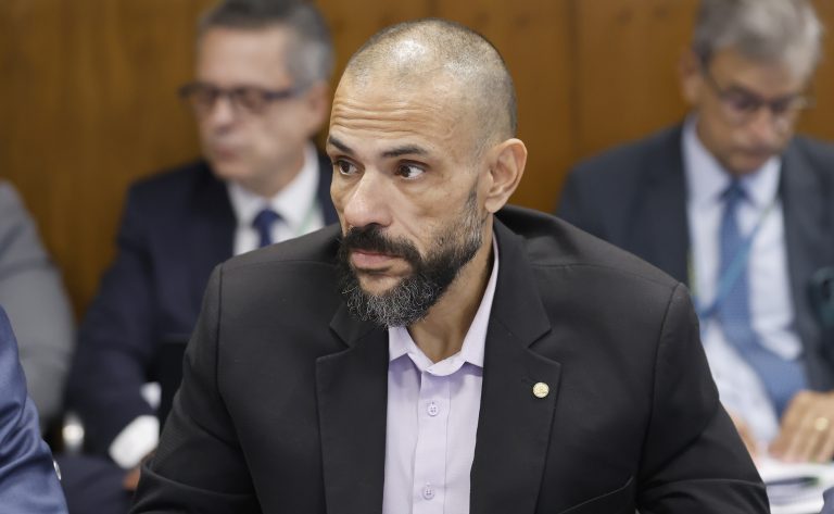 Câmara analisa projeto que endurece penas para crimes de receptação, incluindo a de animais