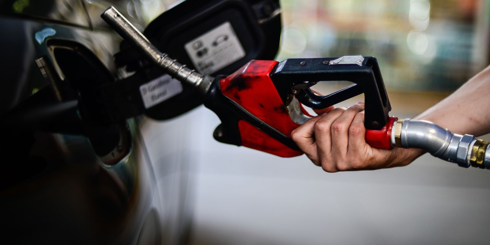 Ajuste no preço do diesel revela falhas no mercado brasileiro, aponta FUP