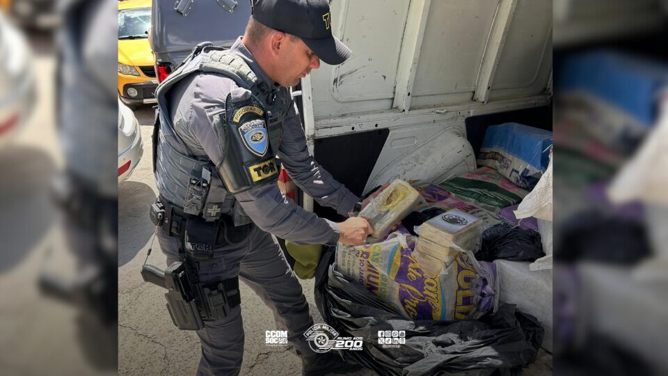 Tático Ostensivo Rodoviário detém trio com mais de 420 kg de drogas em Porangaba, SP