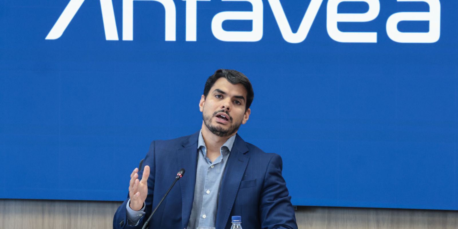 Anfavea: vendas de automóveis avançam 8,6% em fevereiro
