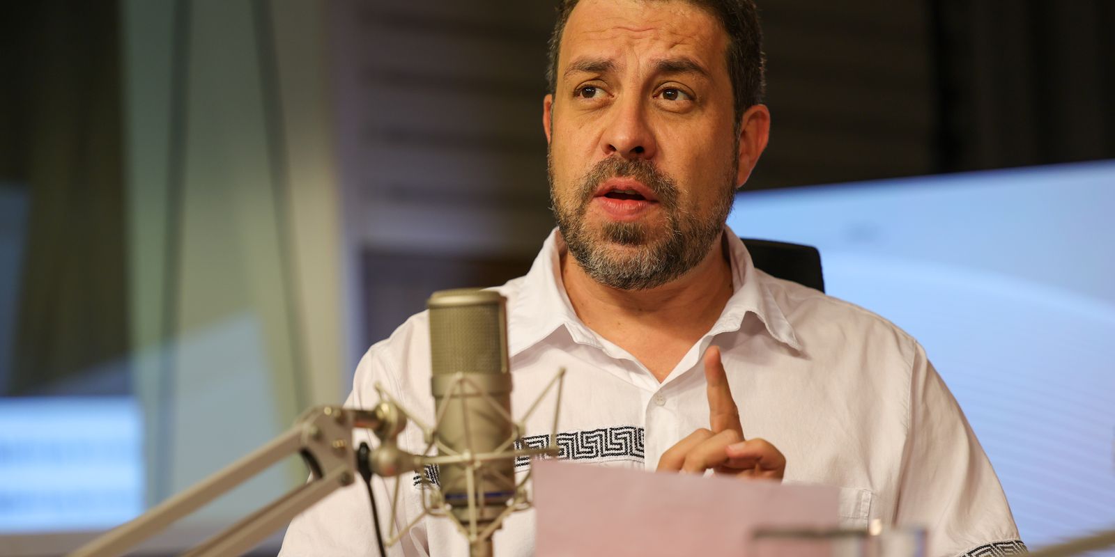Boulos afirma que o fim da escala 6 por 1 é uma prioridade imediata