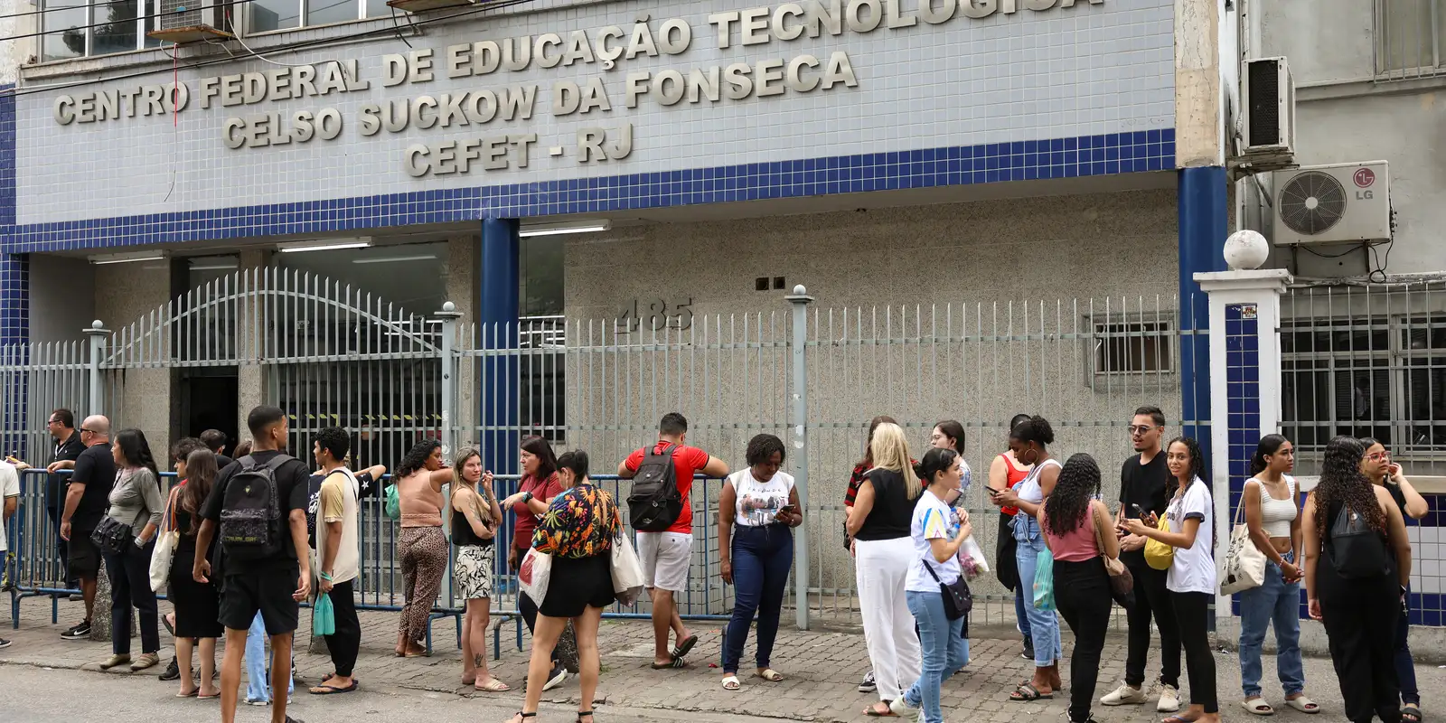 Cefet Rio abre concurso para professores com remuneração de até R$ 13 mil