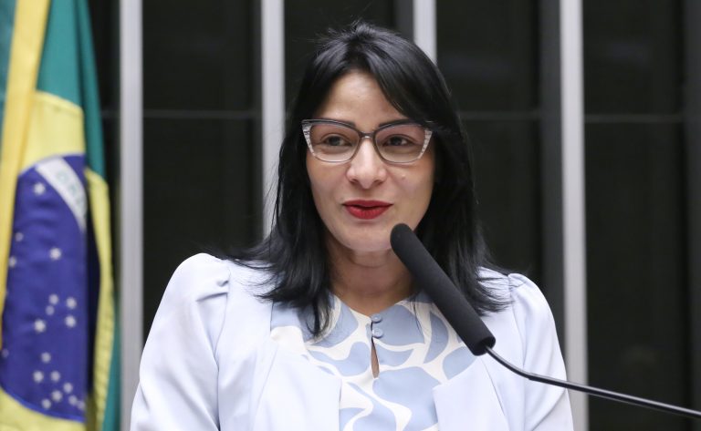 Comissão aprova Disque Parente para receber denúncias de violência contra indígenas