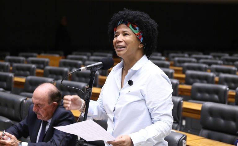 Comissão aprova que acessibilidade seja promovida sem pedido prévio