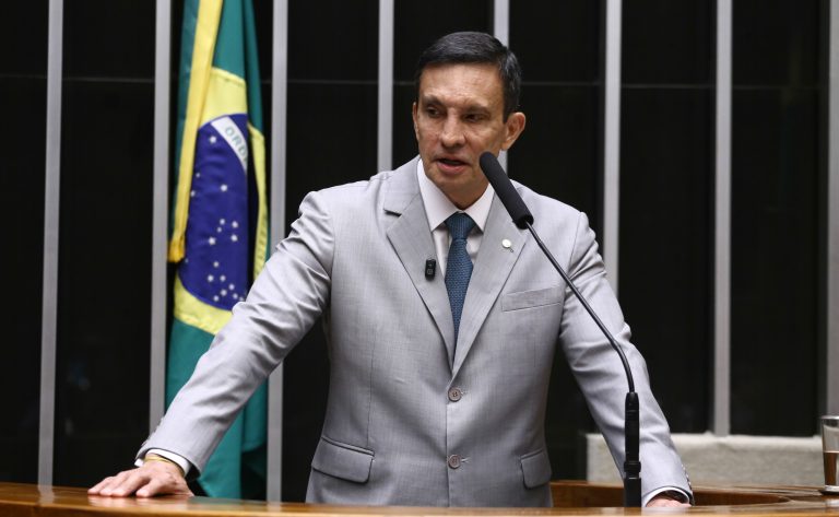 Comissão aprova proposta para envolver alunos na conservação do ambiente escolar