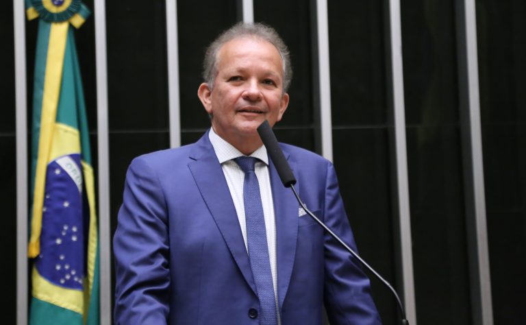 Comissão autoriza uso de verbas de royalties do petróleo para formação profissional